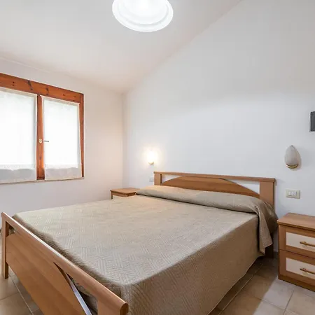 Delle Costa Rei